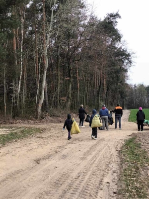 „SPRZĄTANIE ŚWIATA” W GMINIE SADKOWICE ZA NAMI !