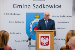 Uroczyste otwarcie wraz z przecięciem wstęgi nowego budynku Urzędu Gminy oraz Gminnego Ośrodka Pomocy Społecznej w...