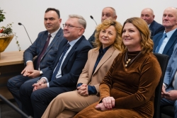 Uroczyste otwarcie wraz z przecięciem wstęgi nowego budynku Urzędu Gminy oraz Gminnego Ośrodka Pomocy Społecznej w...