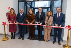 Uroczyste otwarcie wraz z przecięciem wstęgi nowego budynku Urzędu Gminy oraz Gminnego Ośrodka Pomocy Społecznej w...