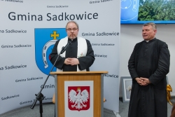 Uroczyste otwarcie wraz z przecięciem wstęgi nowego budynku Urzędu Gminy oraz Gminnego Ośrodka Pomocy Społecznej w...